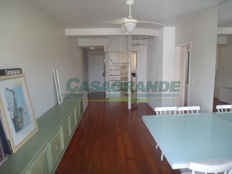 Cobertura Duplex no bairro Ponta Aguda, 2 suítes com móveis sob medida: Parte inferior: 1 suíte, sala, cozinha, área de serviço, sacada. — foto 6