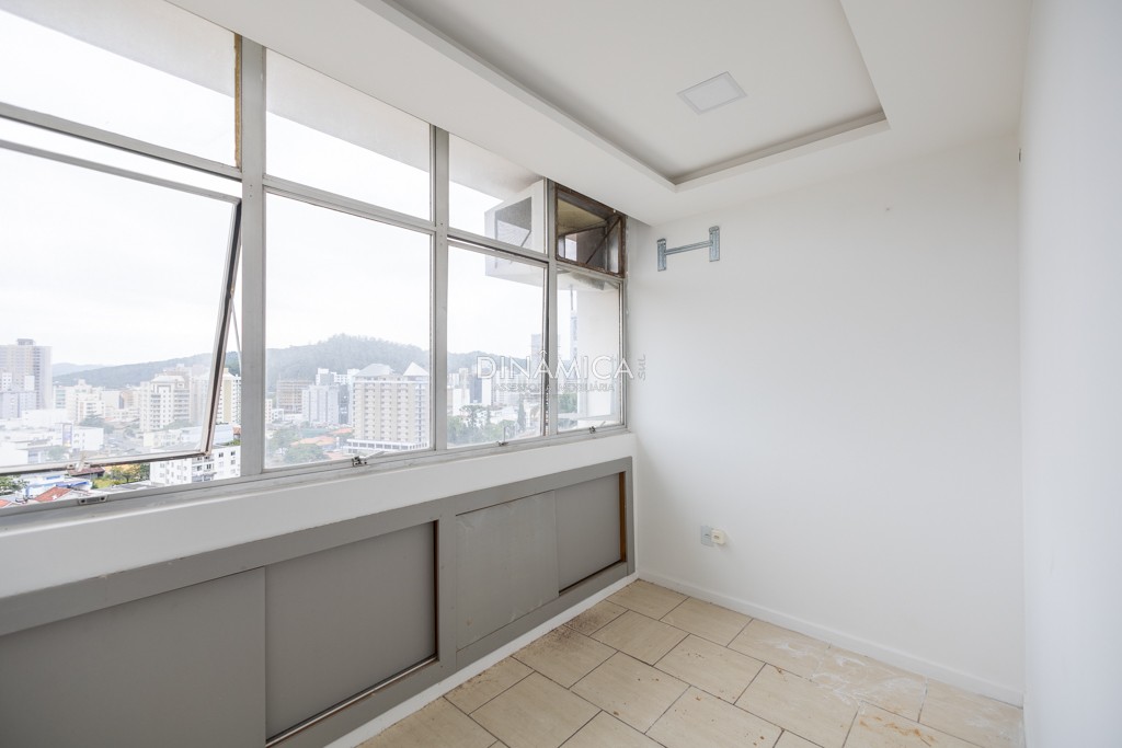Alugar Sala Comercial no bairro Centro em Blumenau