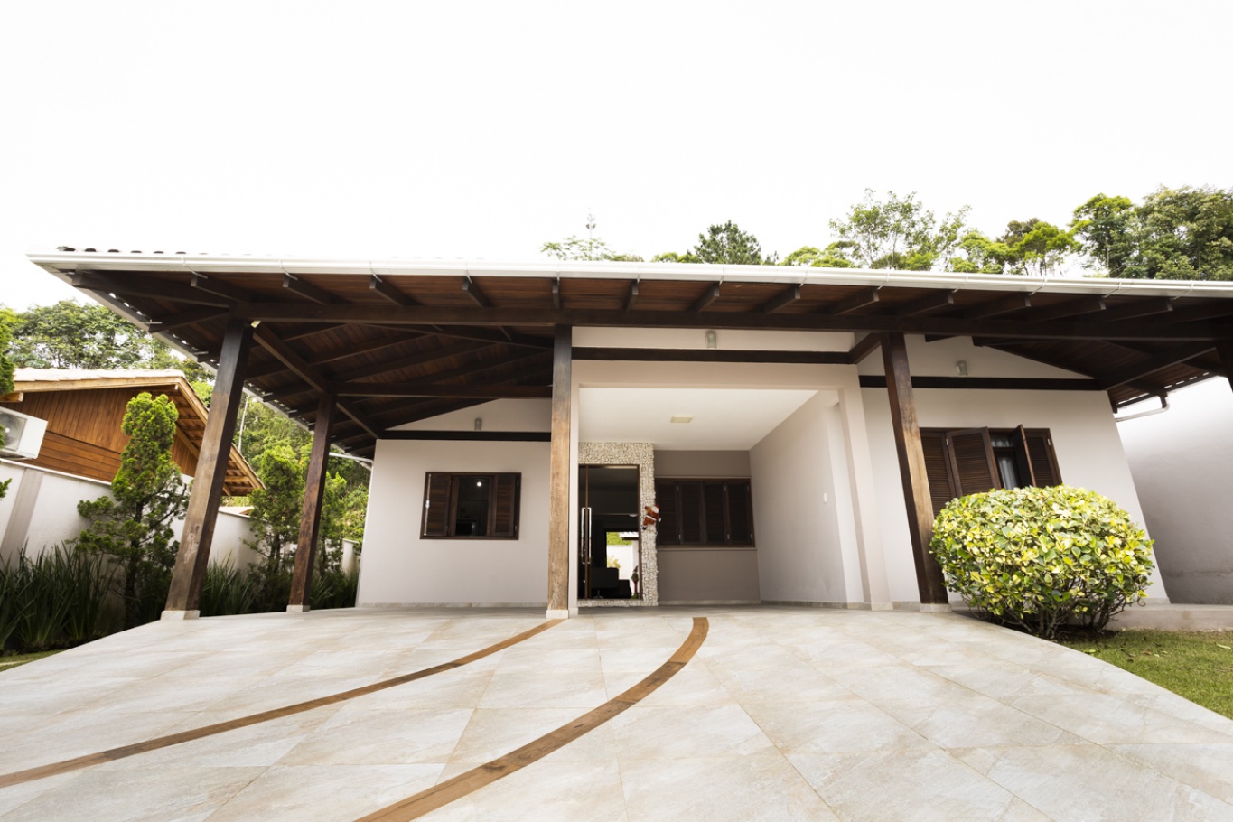 Casa plana totalmente mobiliada à venda em Gaspar - foto 1