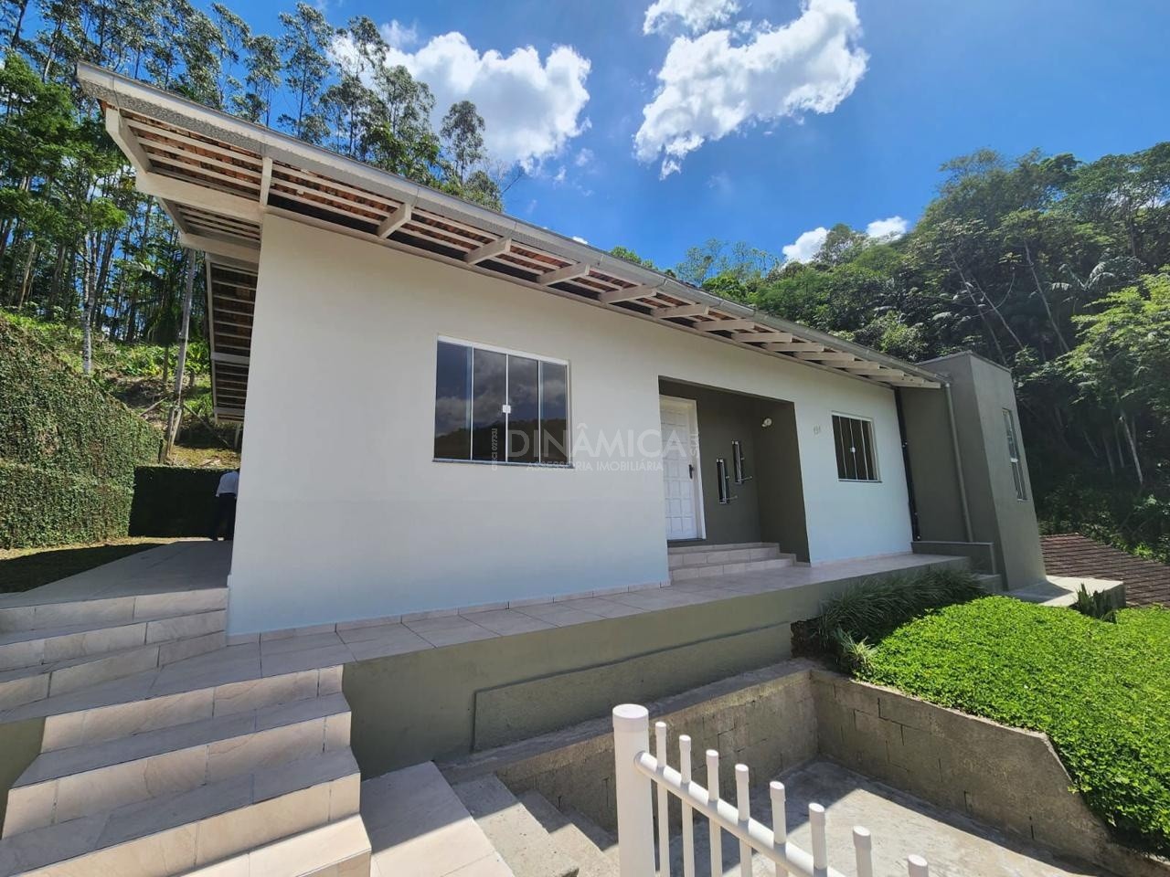 Casa residencial à venda no bairro Tribess - foto 1