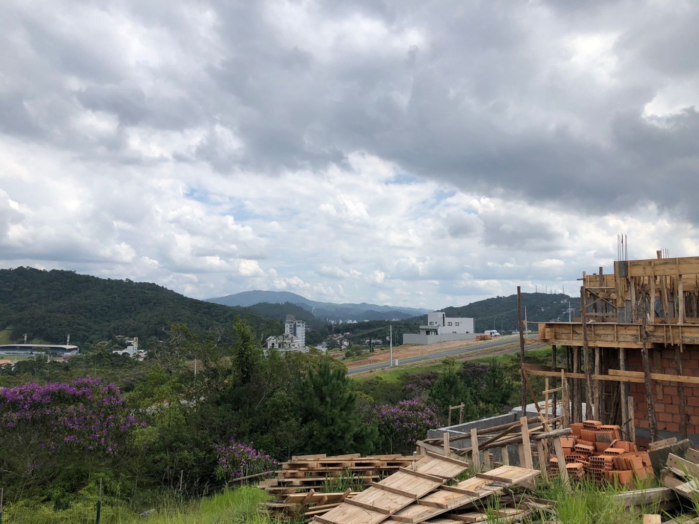 Terreno em condomínio fechado, em localização privilegiada em meio a natureza e próximo ao centro de Blumenau! — foto 7