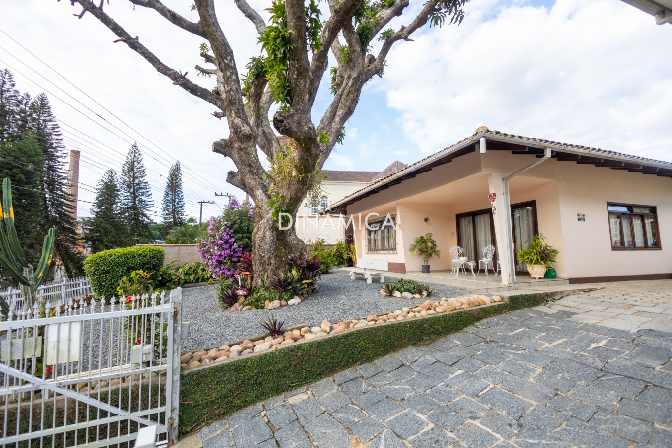 Casas a venda no bairro Testo Salto em Blumenau com terreno 2.130 m2! - foto 1