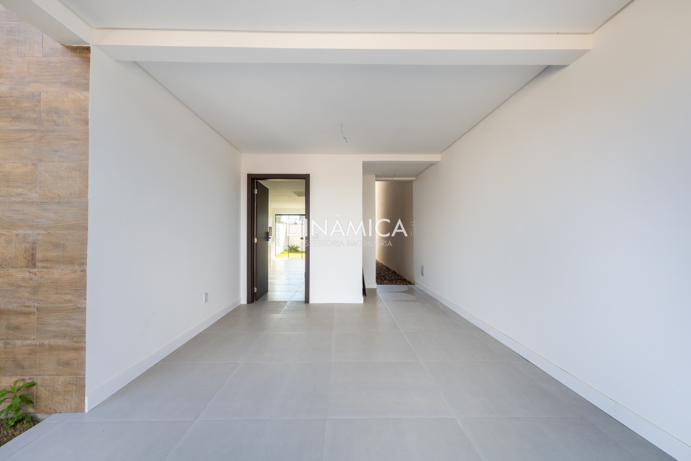 Sobrado a venda em Gaspar na Avenida das Torres, com 3 dormitórios sendo uma suíte. — foto 5