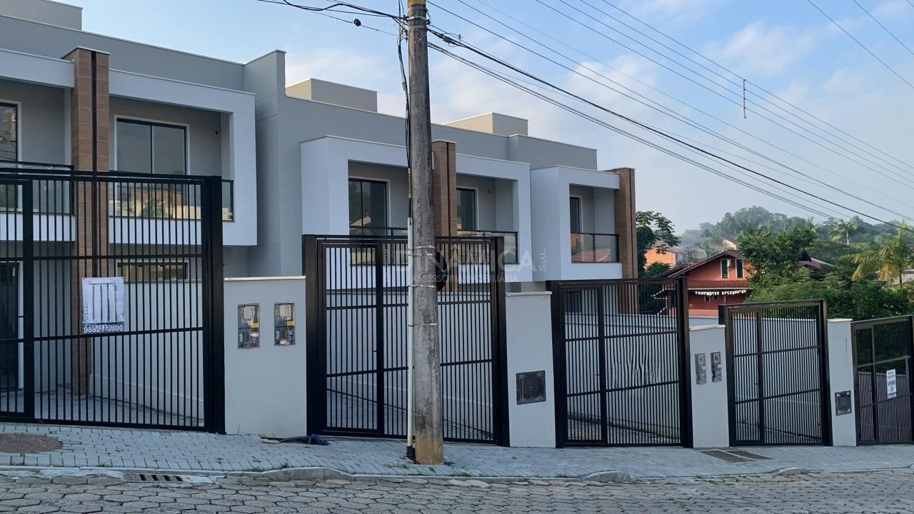 Comprar Sobrado no bairro Itoupava Central em Blumenau