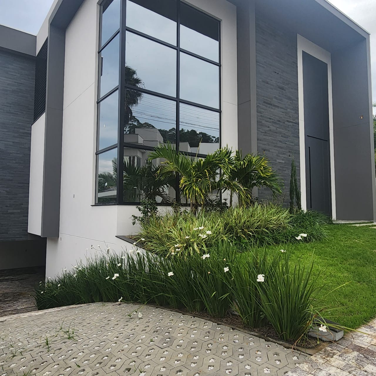 Lindíssima casa nova em condomínio fechado em Blumenau! — foto 5