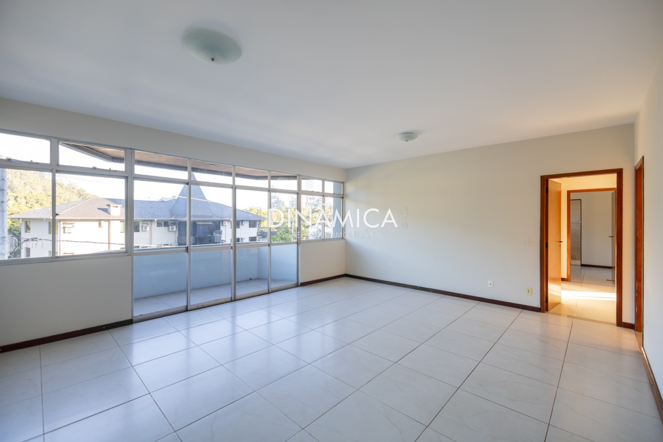 Alugar Apartamento no bairro Ponta Aguda em Blumenau