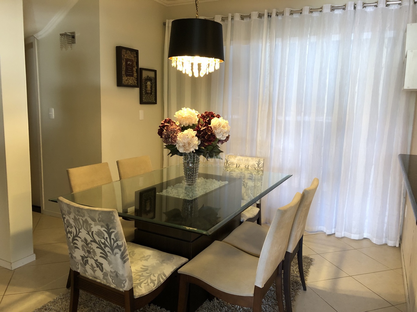 Casa de alto padrão, localizada no condomínio fechado Golden Park na Itoupava Central com piscina aquecida. — foto 6