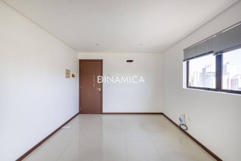 Comprar Sala Comercial no bairro Velha em Blumenau