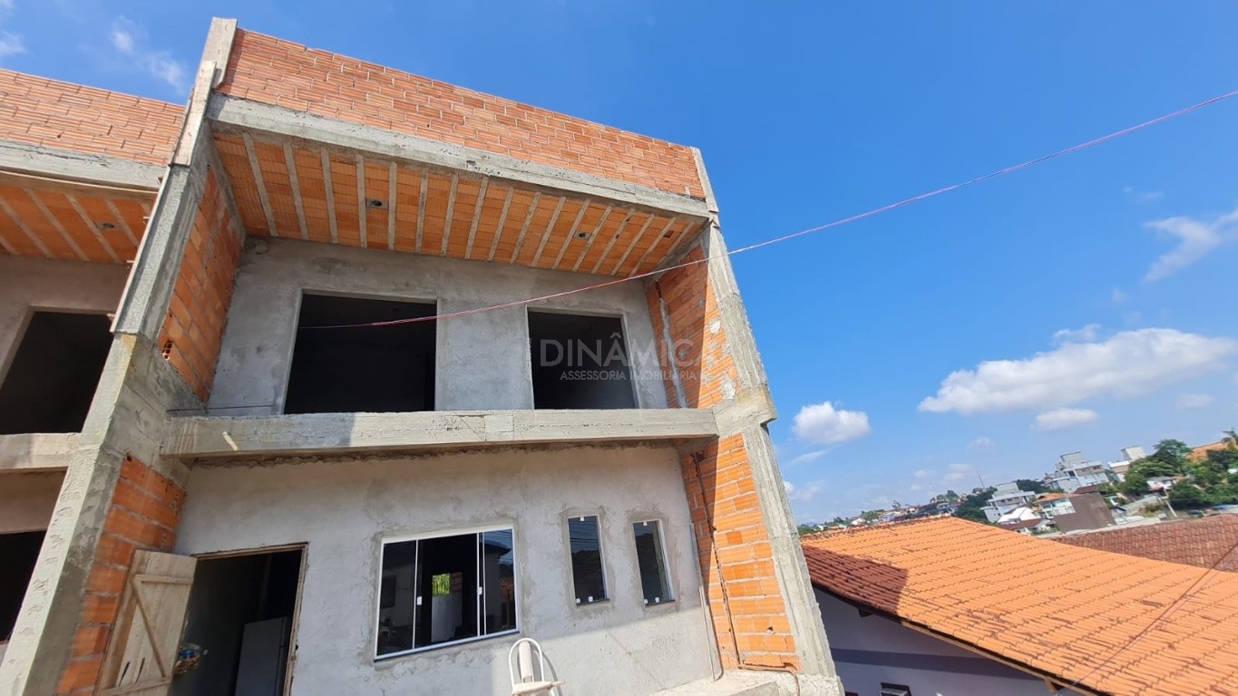 Comprar Sobrado no bairro Fortaleza em Blumenau