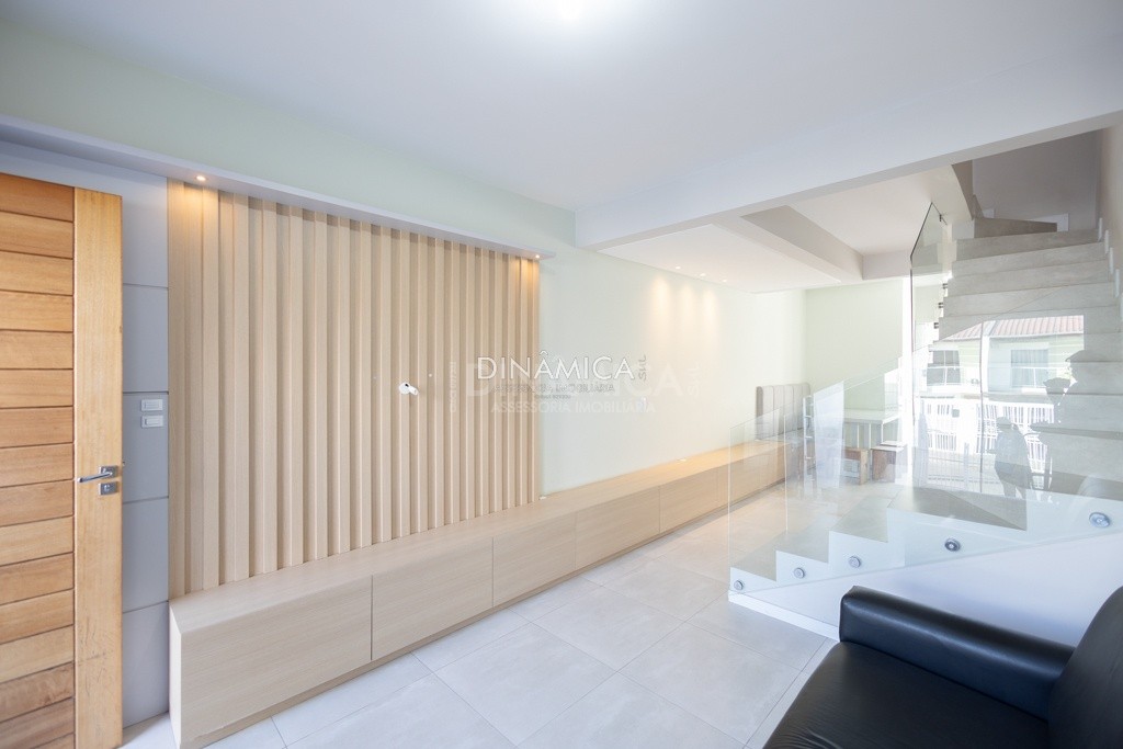 Comprar Sobrado no bairro Fortaleza Alta em Blumenau