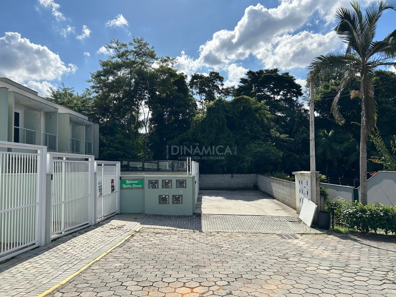 Comprar Sobrado no bairro Velha em Blumenau
