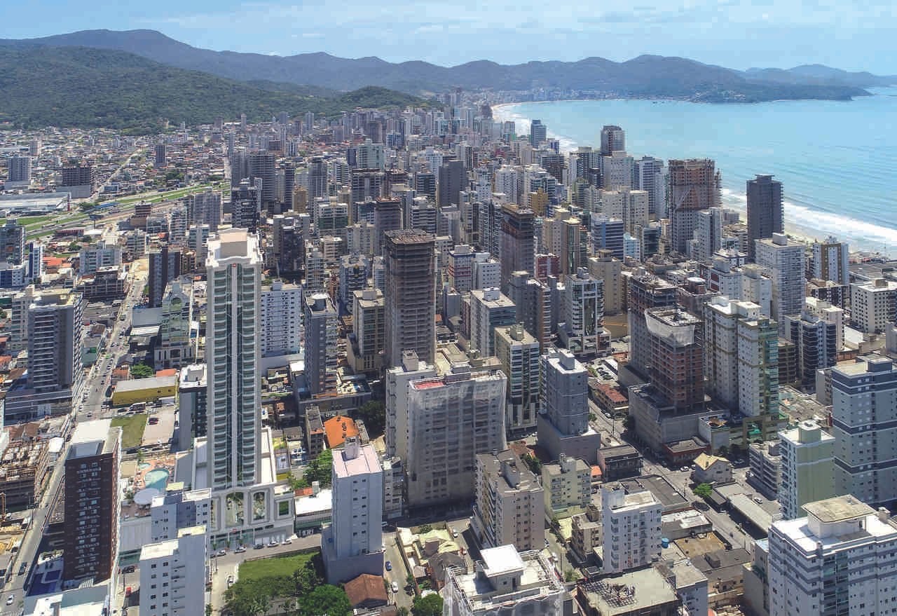 Comprar Apartamento no bairro Meia Prata em Itapema
