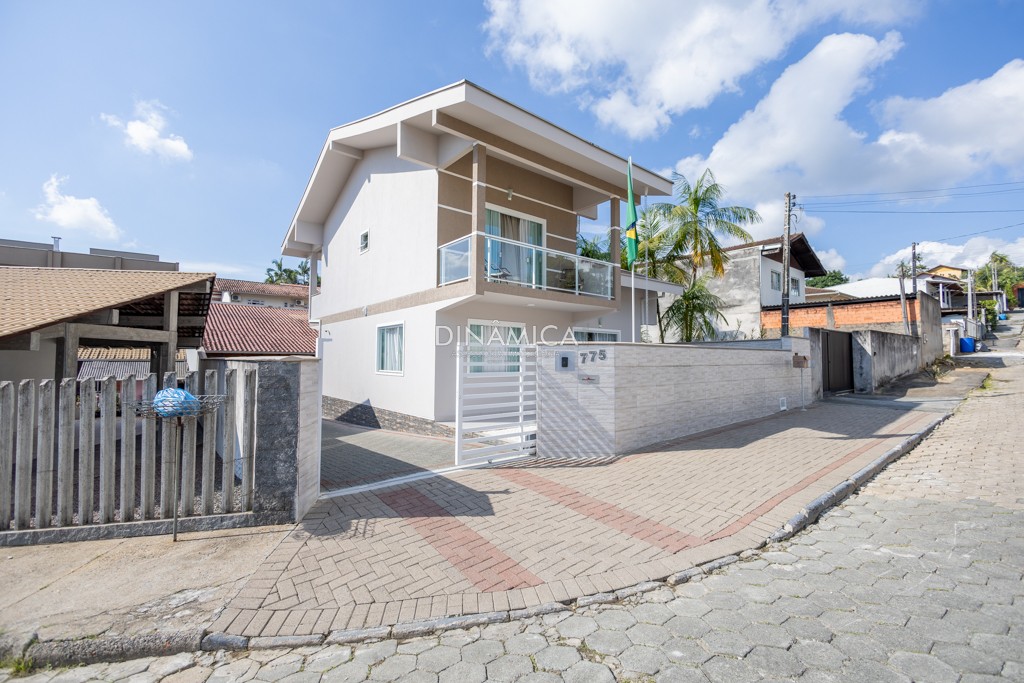 Comprar Casa no bairro Velha Central em Blumenau