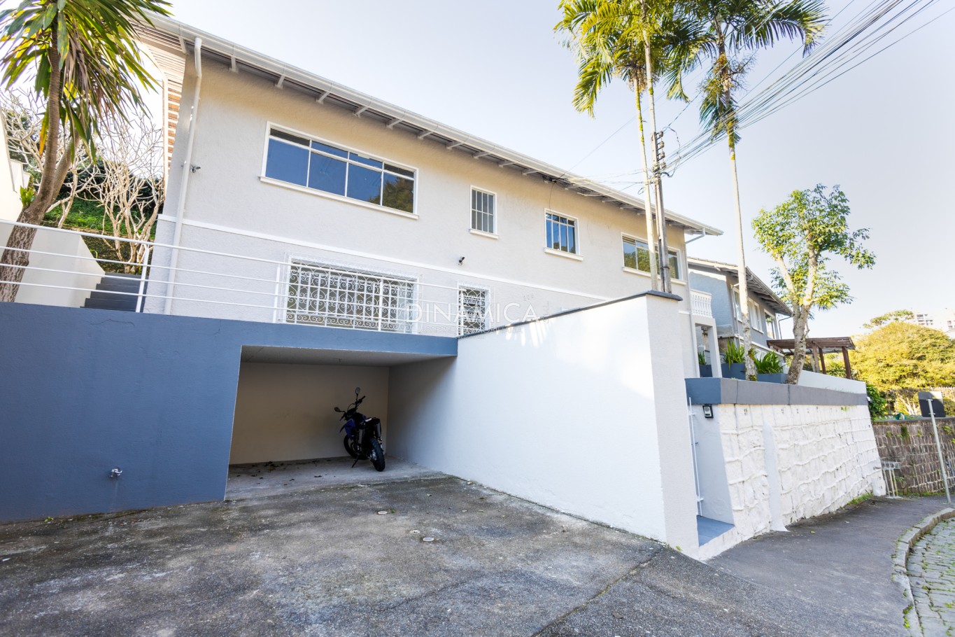 Casa Comercial à Venda no Centro de Blumenau - Ideal para Escritórios - foto 1