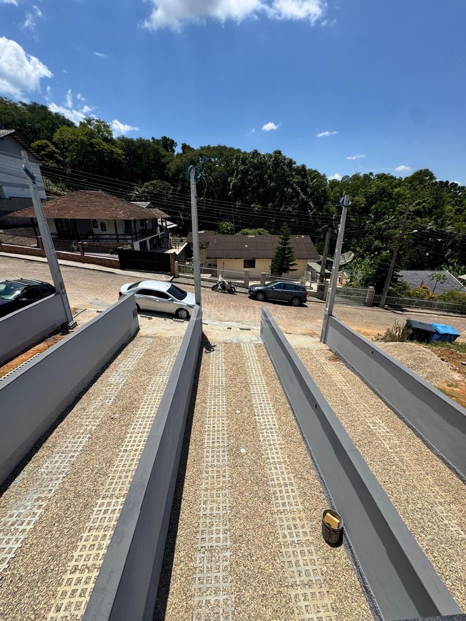 Sobrado duas suítes e com terreno direto com a construtora no Badenfurt em Blumenau! — foto 3