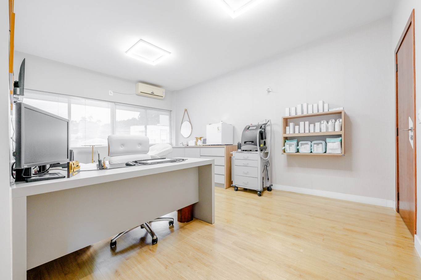 Sala comercial mobiliada a venda na Dinâmica Sul - foto 1