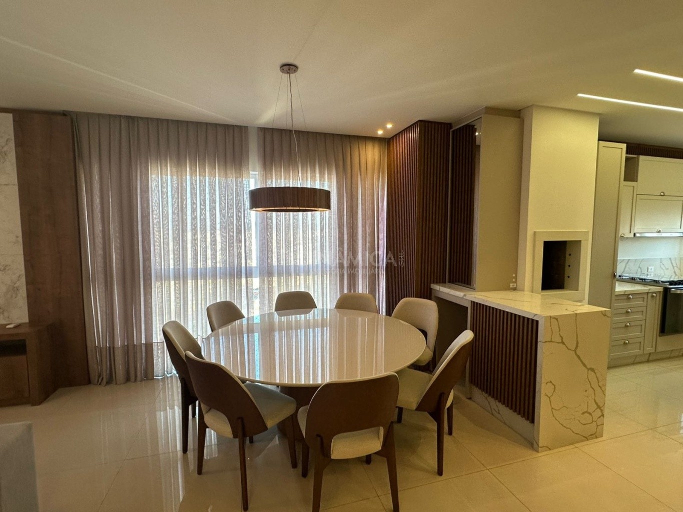 Apartamento Edifício Salvatore Residenziale 3 suítes semi mobiliado em Balneário Camboriú - foto 1