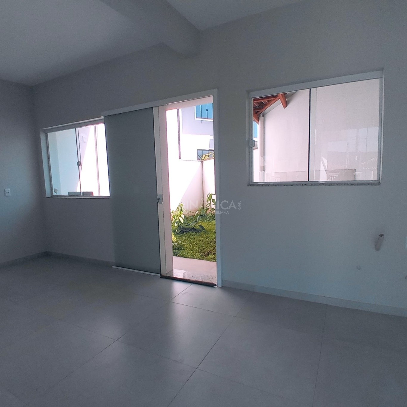 Sobrado Novo 03 dormitórios sendo 01 suíte Passo Manso — foto 4