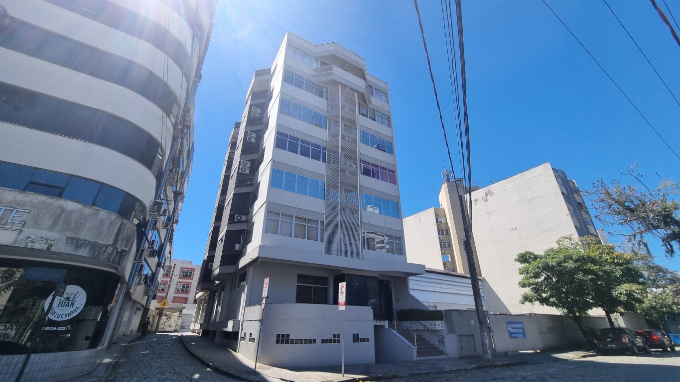 Sala Comercial no Centro de Blumenau - Localização Estratégica e Excelente Custo-Benefício! - foto 1