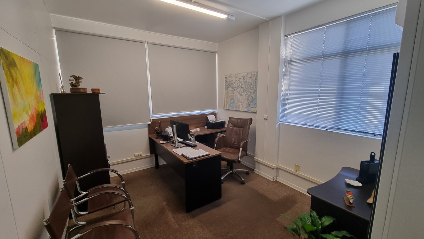 Sala Comercial no Centro de Blumenau - Localização Estratégica e Excelente Custo-Benefício! — foto 3