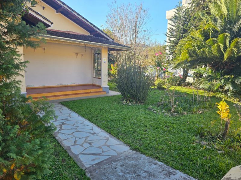 Oportunidade Única no Bairro Valparaíso - Terreno Plano de Esquina com Grande Potencial Construtivo! — foto 3