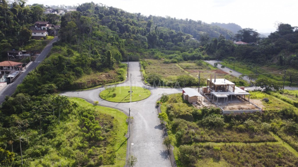 Terreno à venda em Blumenau com 455m2 - Bairro Escola Agrícola - Residencial Itaió — foto 2