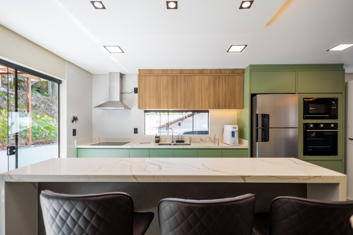 Casa Contemporânea de Alto Padrão - Bairro Salto (Divisa com Escola Agrícola), Blumenau! — foto 6