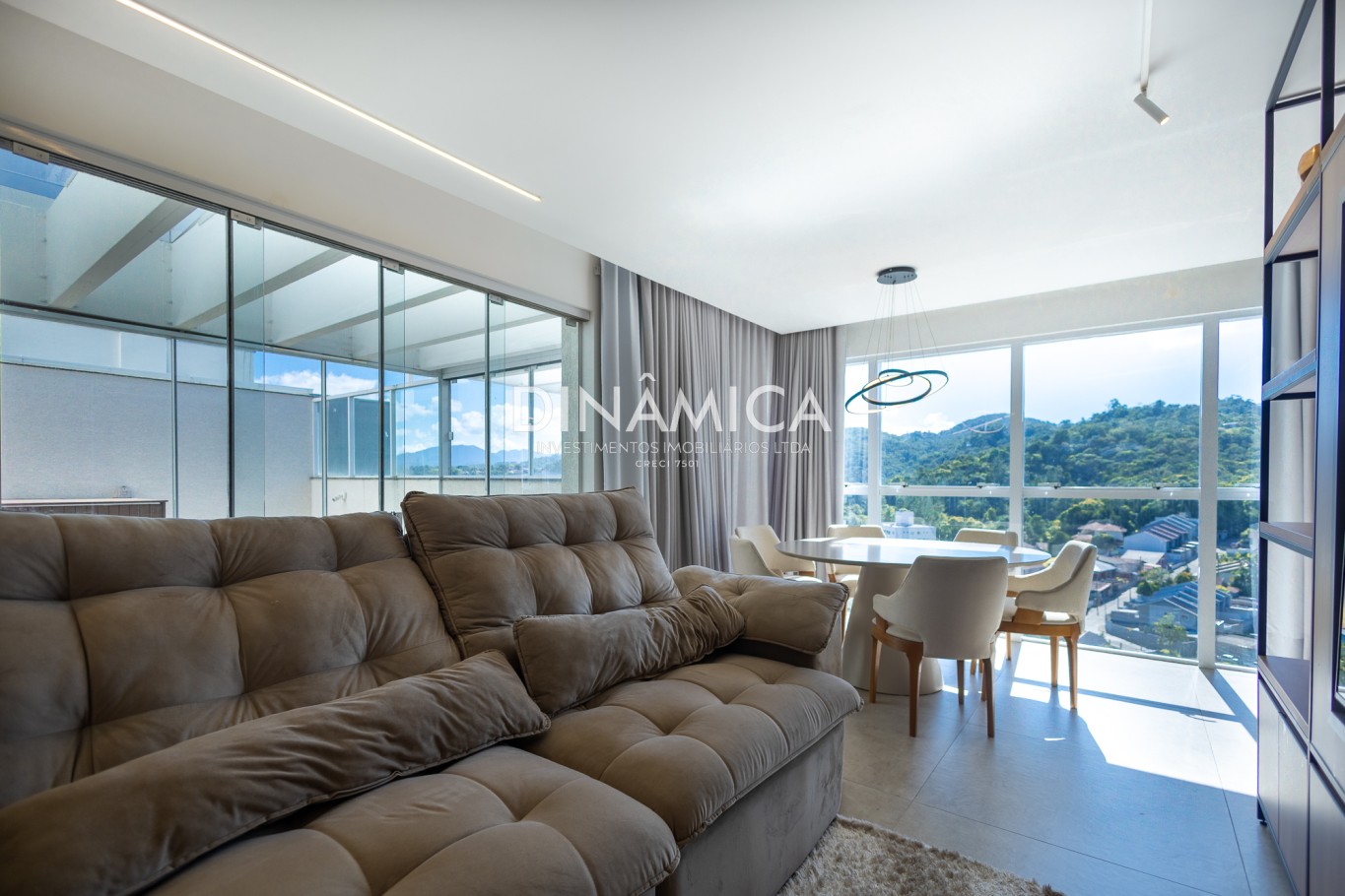 Cobertura Duplex com 254m2 no bairro Fortaleza — foto 2