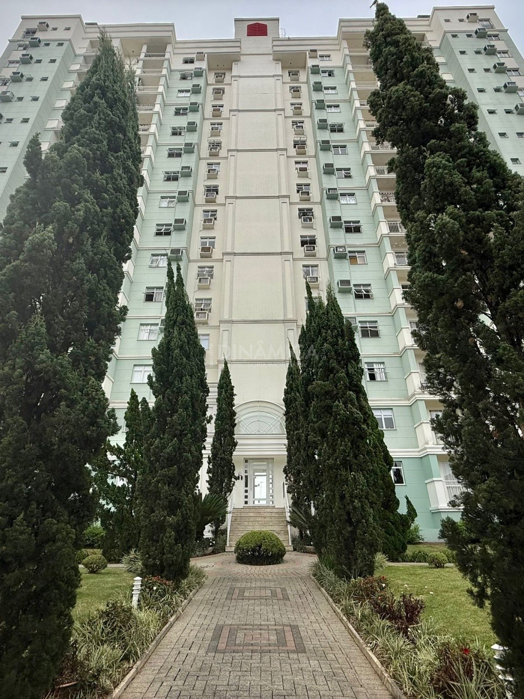 Apartamento à Venda no Coração de Blumenau - Completa Estrutura de Lazer - foto 1