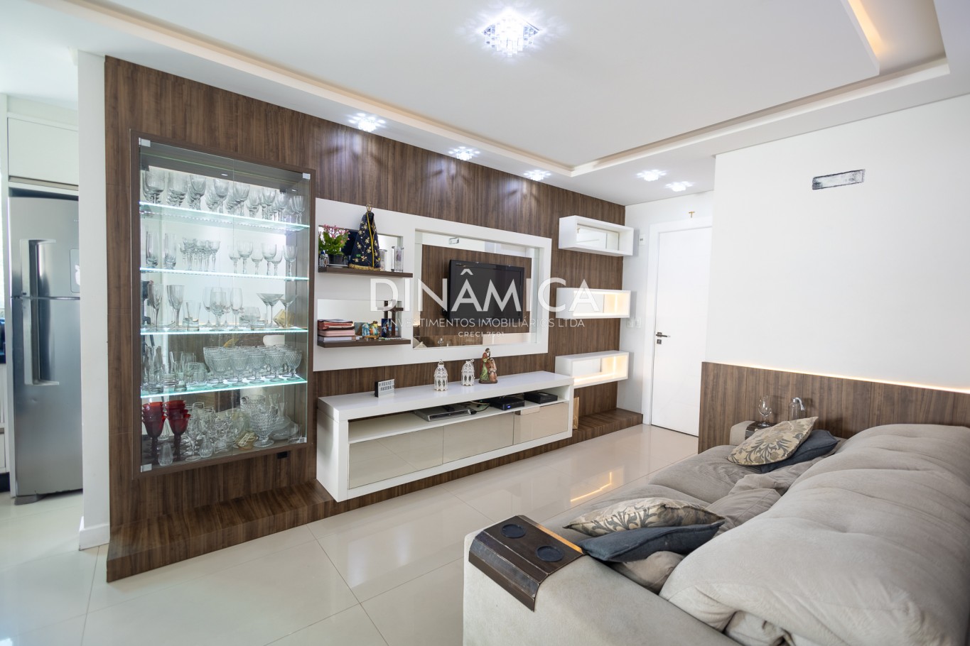 Excelente apartamento totalmente mobiliado no Bairro Itoupava Seca — foto 2