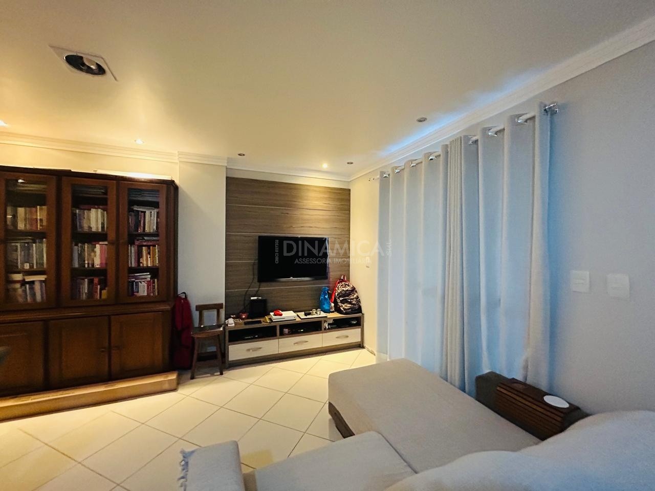 Apartamento 2 dormitórios (suíte) à Venda | Semi Mobiliado | Bairro Victor Konder - Blumenau/SC — foto 2
