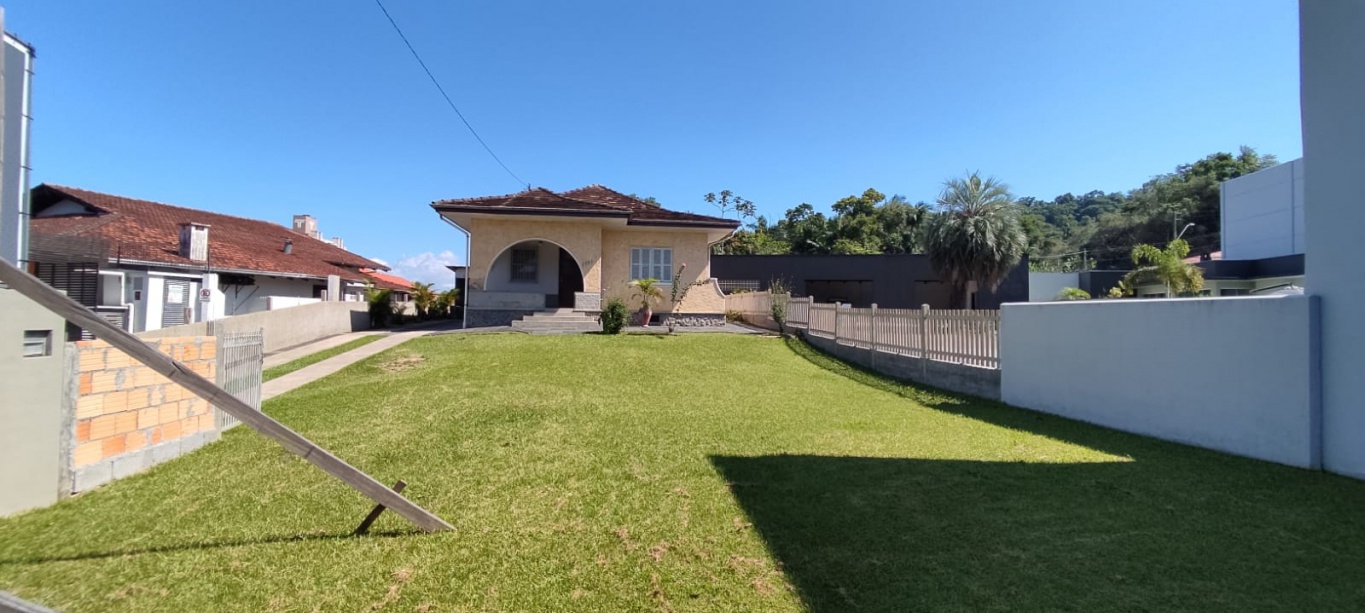 Lindo terreno plano em corredor de servico !!!ZC2 Altura livre Tx Ocup. 70% Coef. 3,6 — foto 2