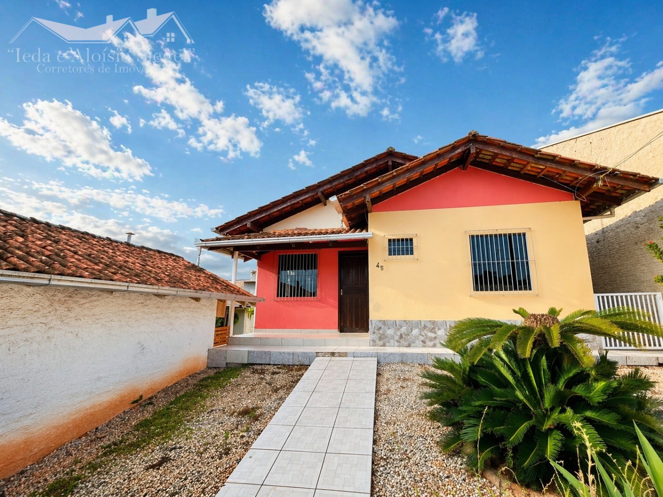 Casa de Alvenaria à venda no Bairro Itoupavazinha Blumenau/SC Ref. 1662 - foto 1