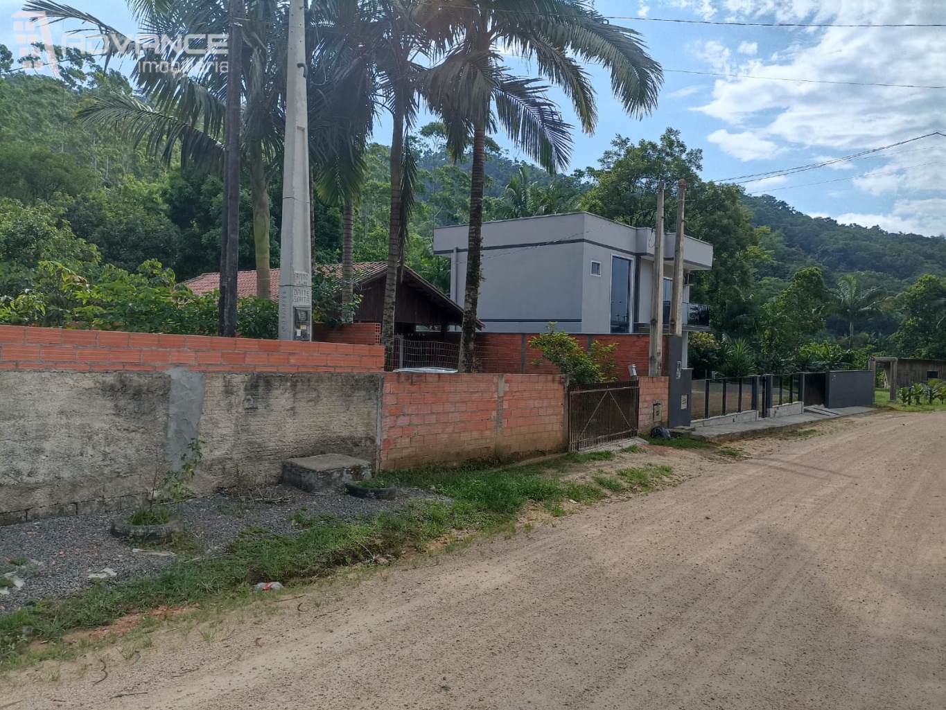 Ótima Casa de Alvenaria com Mini Chácara — foto 3