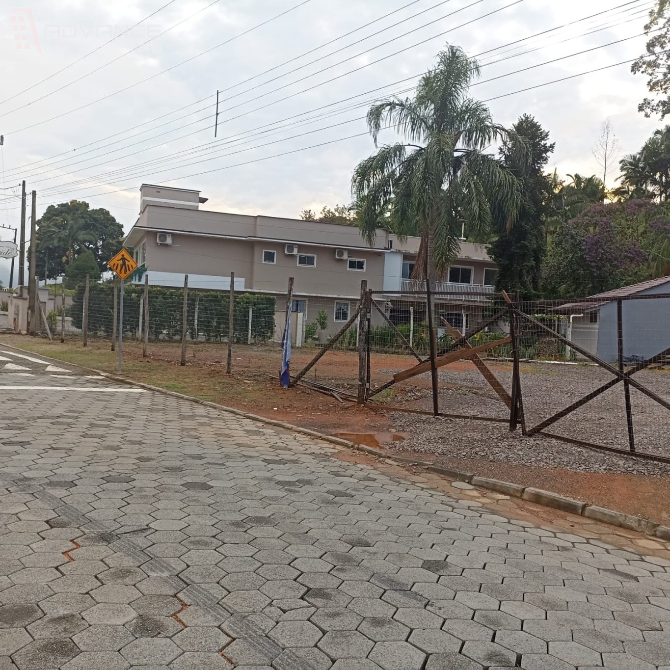 Terreno com um galpão de estrutura metalica — foto 5