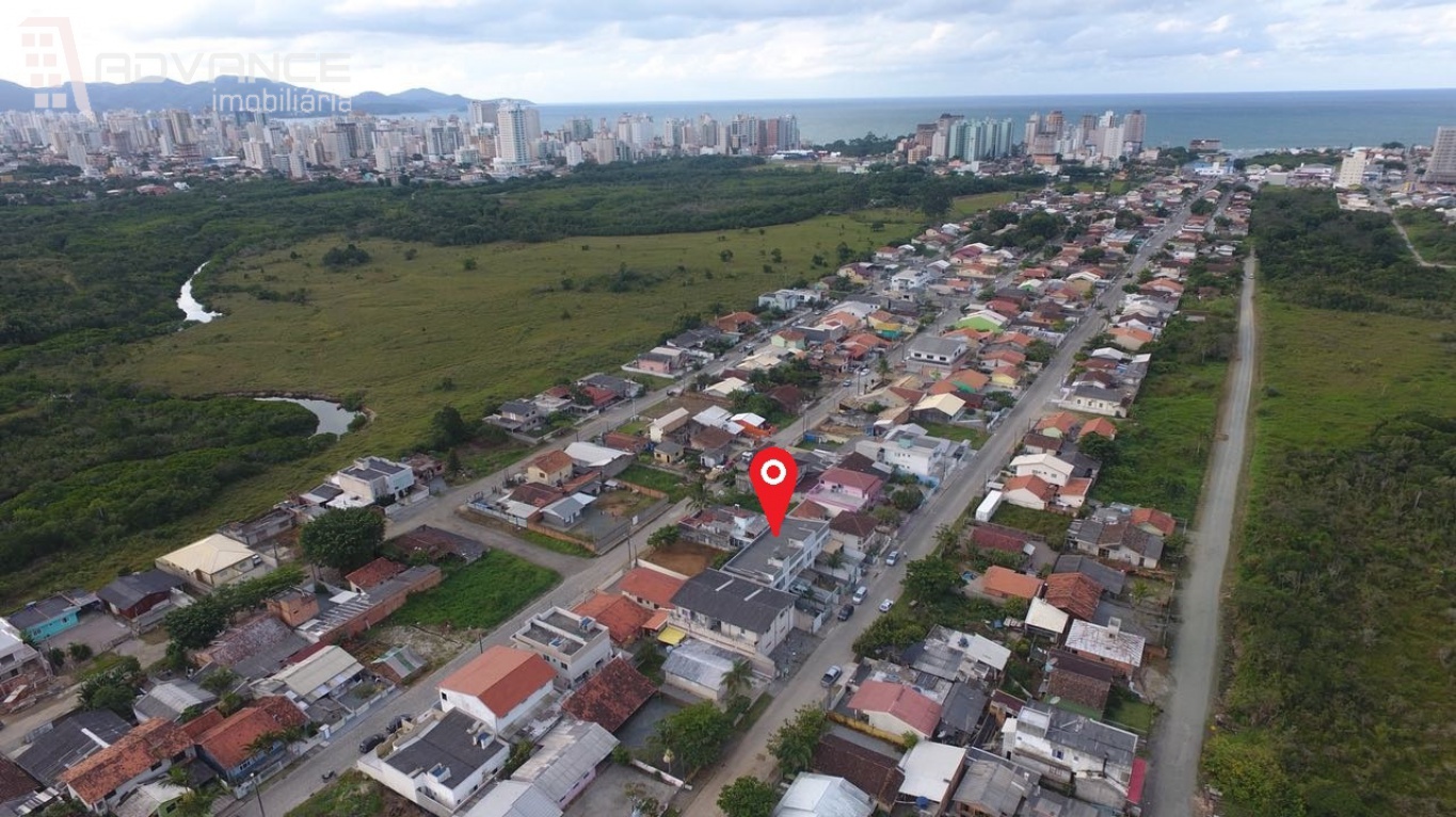 Sobrado em Perequê, Porto Belo (SC) — foto 3