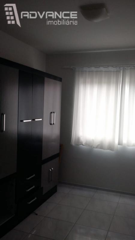 Apartamento semi mobiliado no Centro de Rodeio. — foto 7