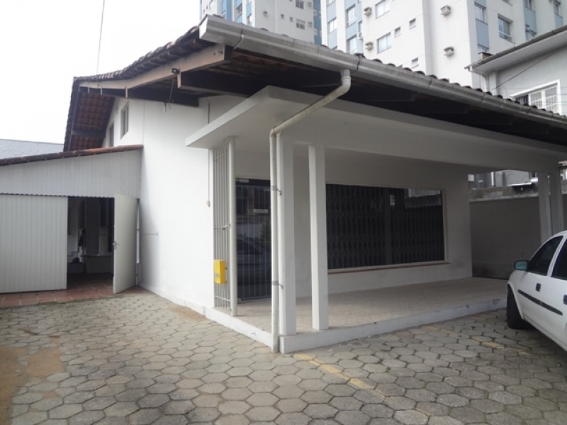 Casa, 4 quartos, 186 m² - Foto 1