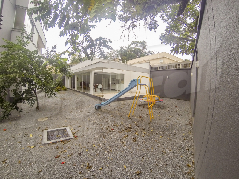Apartamento para alugar com 2 quartos, 84m² - Foto 15