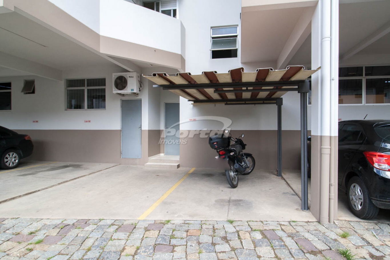 Apartamento para alugar com 2 quartos, 75m² - Foto 10