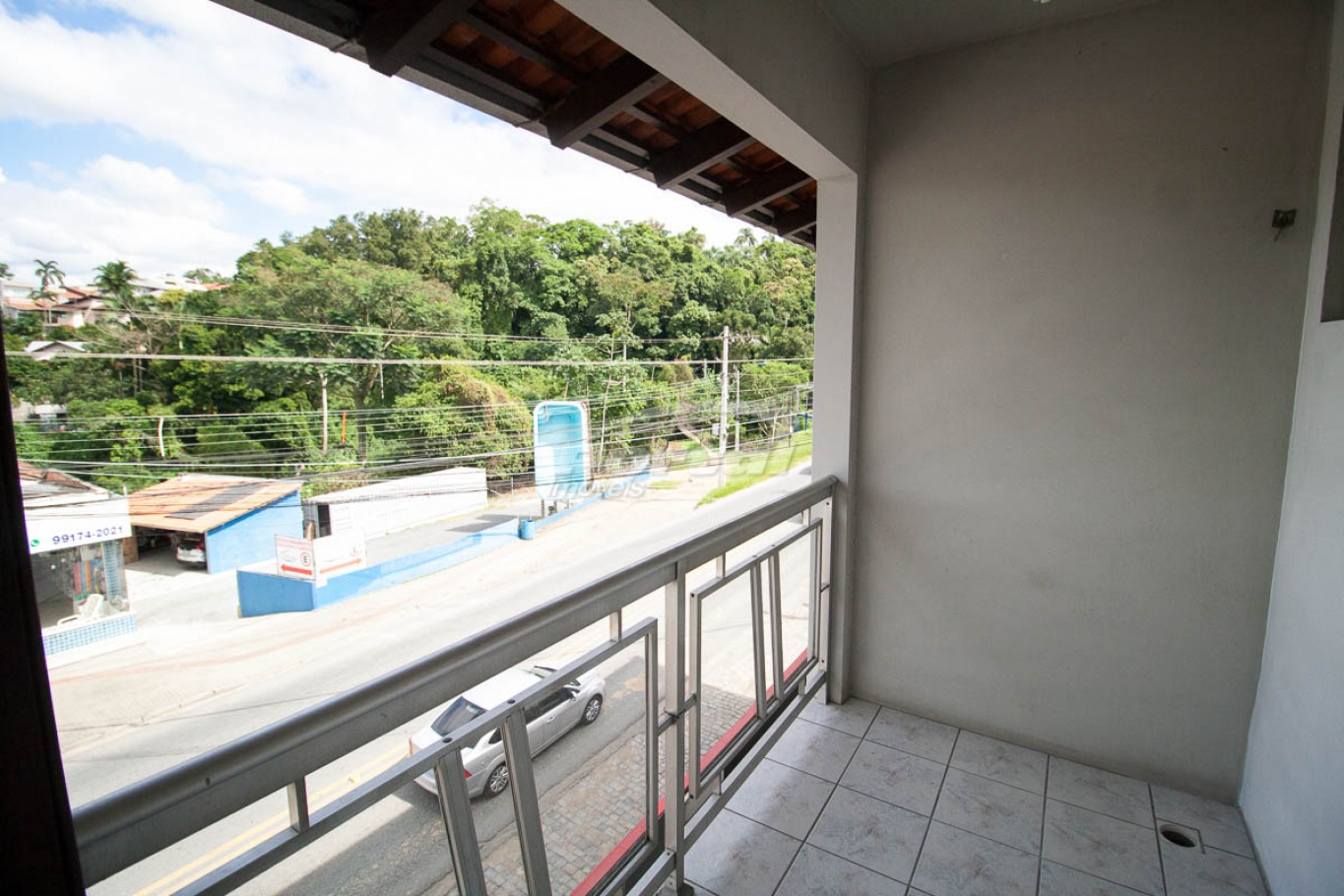 Apartamento para alugar com 2 quartos, 75m² - Foto 6