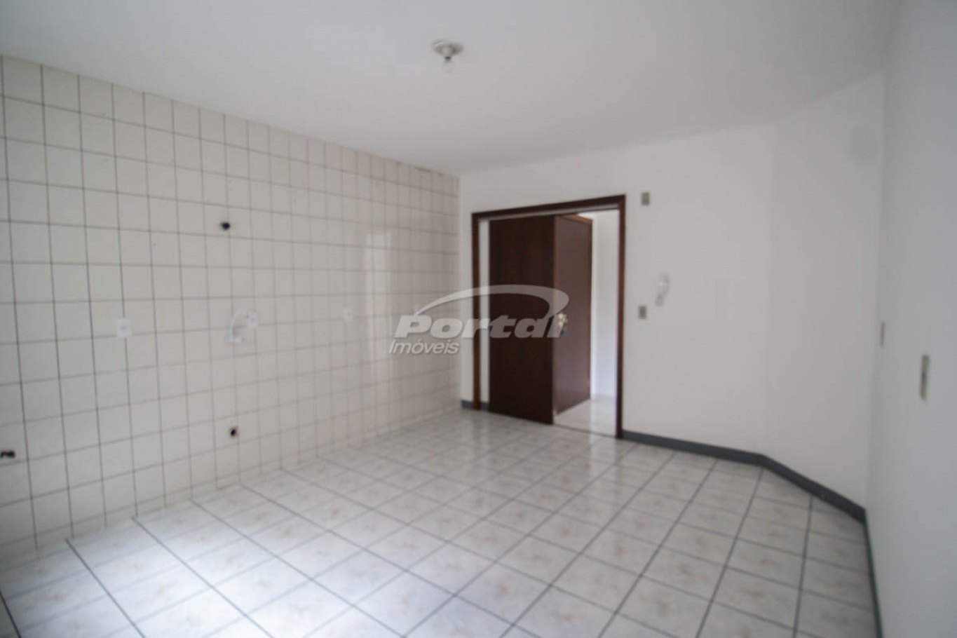 Apartamento para alugar com 2 quartos, 75m² - Foto 3