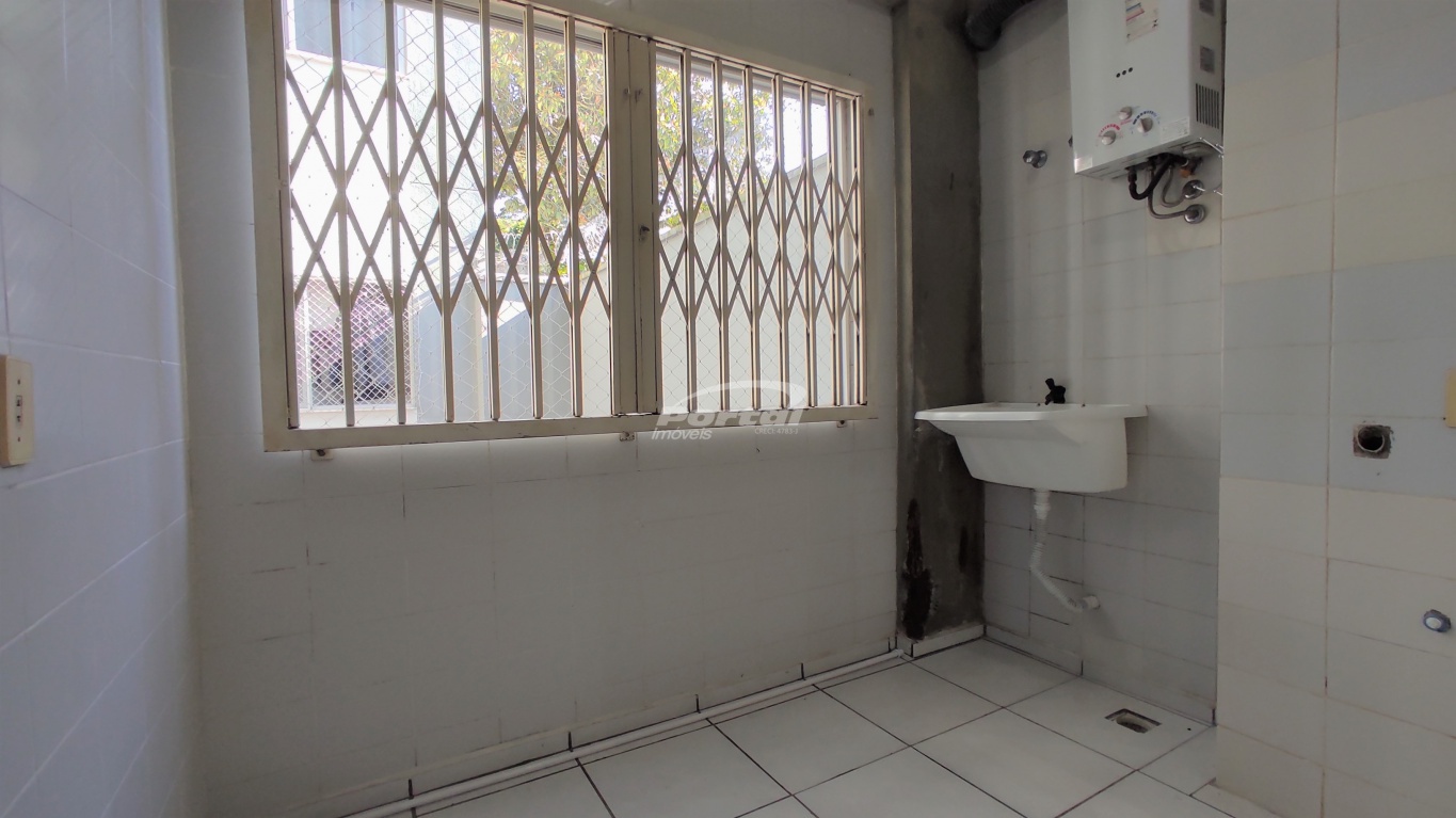 Apartamento para alugar com 3 quartos, 140m² - Foto 9