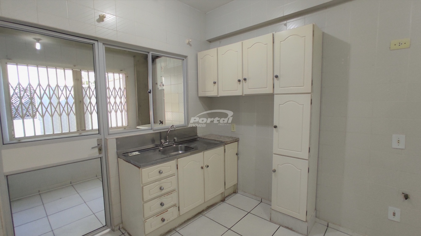 Apartamento para alugar com 3 quartos, 140m² - Foto 6