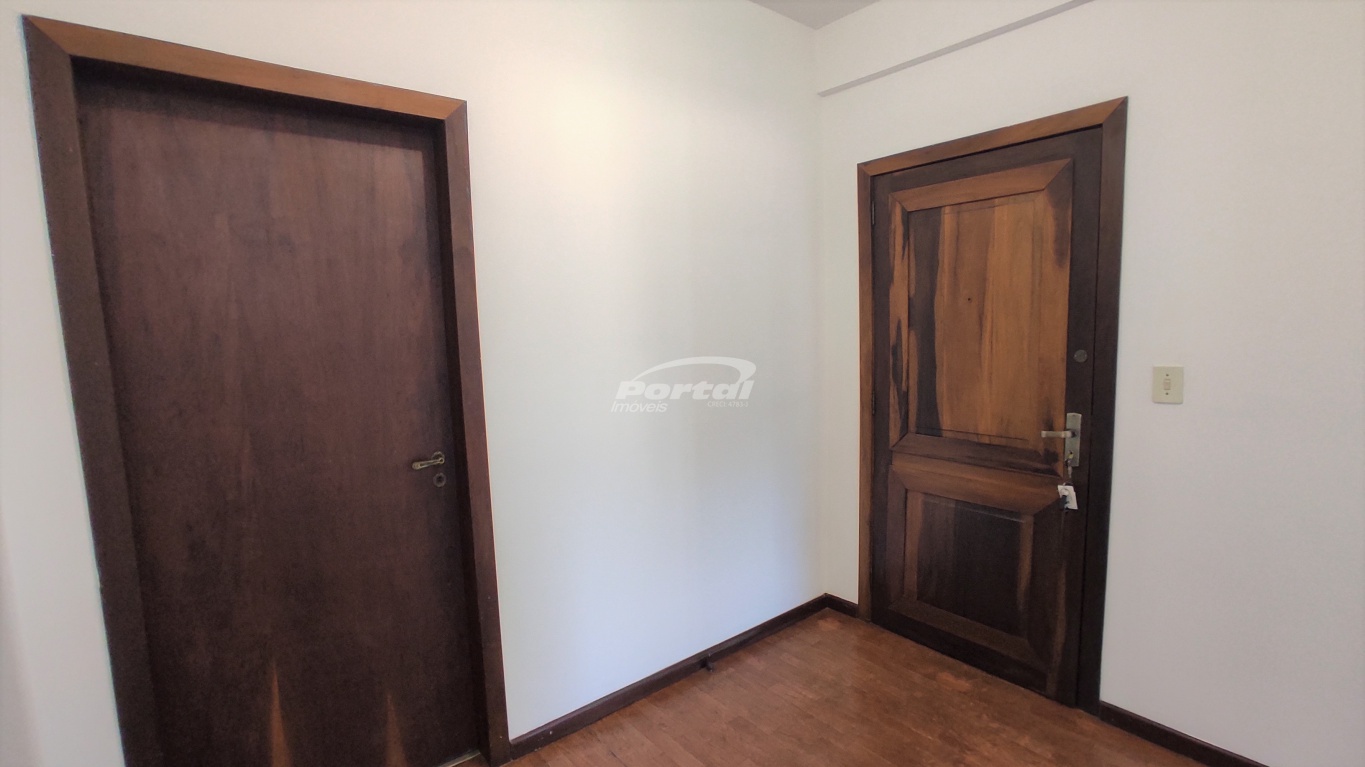 Apartamento para alugar com 3 quartos, 140m² - Foto 5