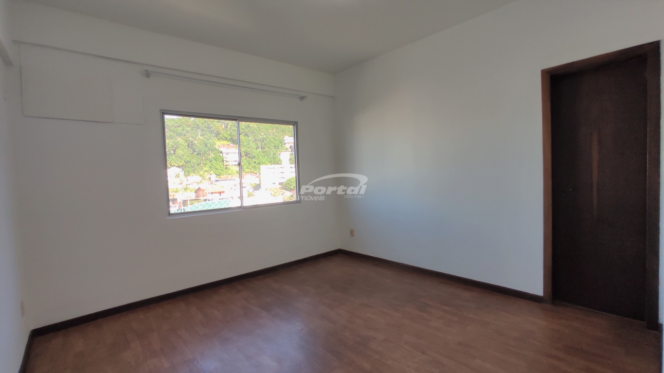 Apartamento para alugar com 3 quartos, 140m² - Foto 22