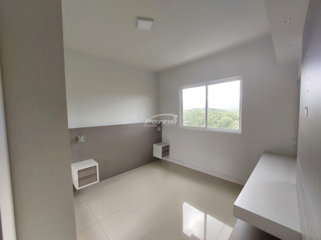 Apartamento para alugar com 2 quartos, 66m² - Foto 17