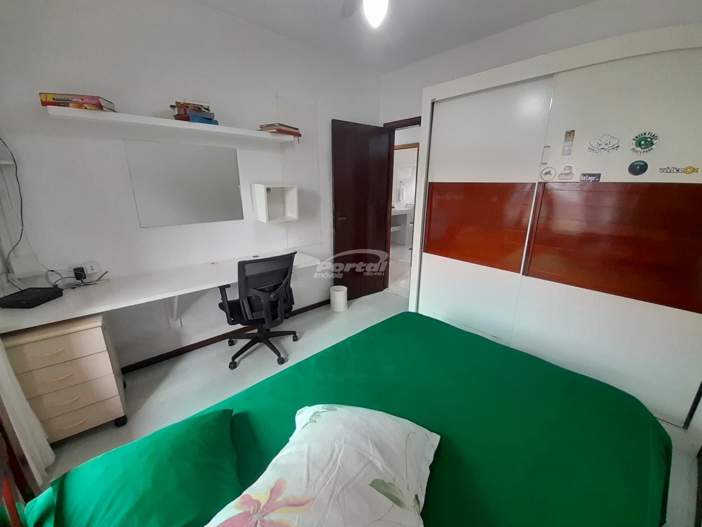 Casa para alugar com 4 quartos, 228m² - Foto 14