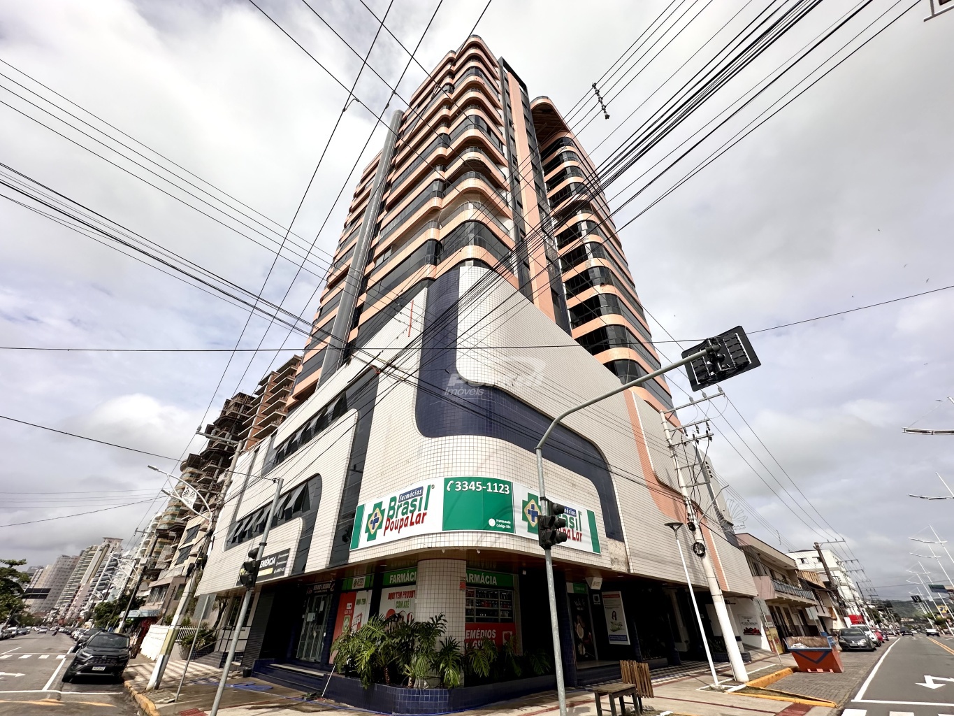 Apartamento para alugar com 2 quartos, 96m² - Foto 2