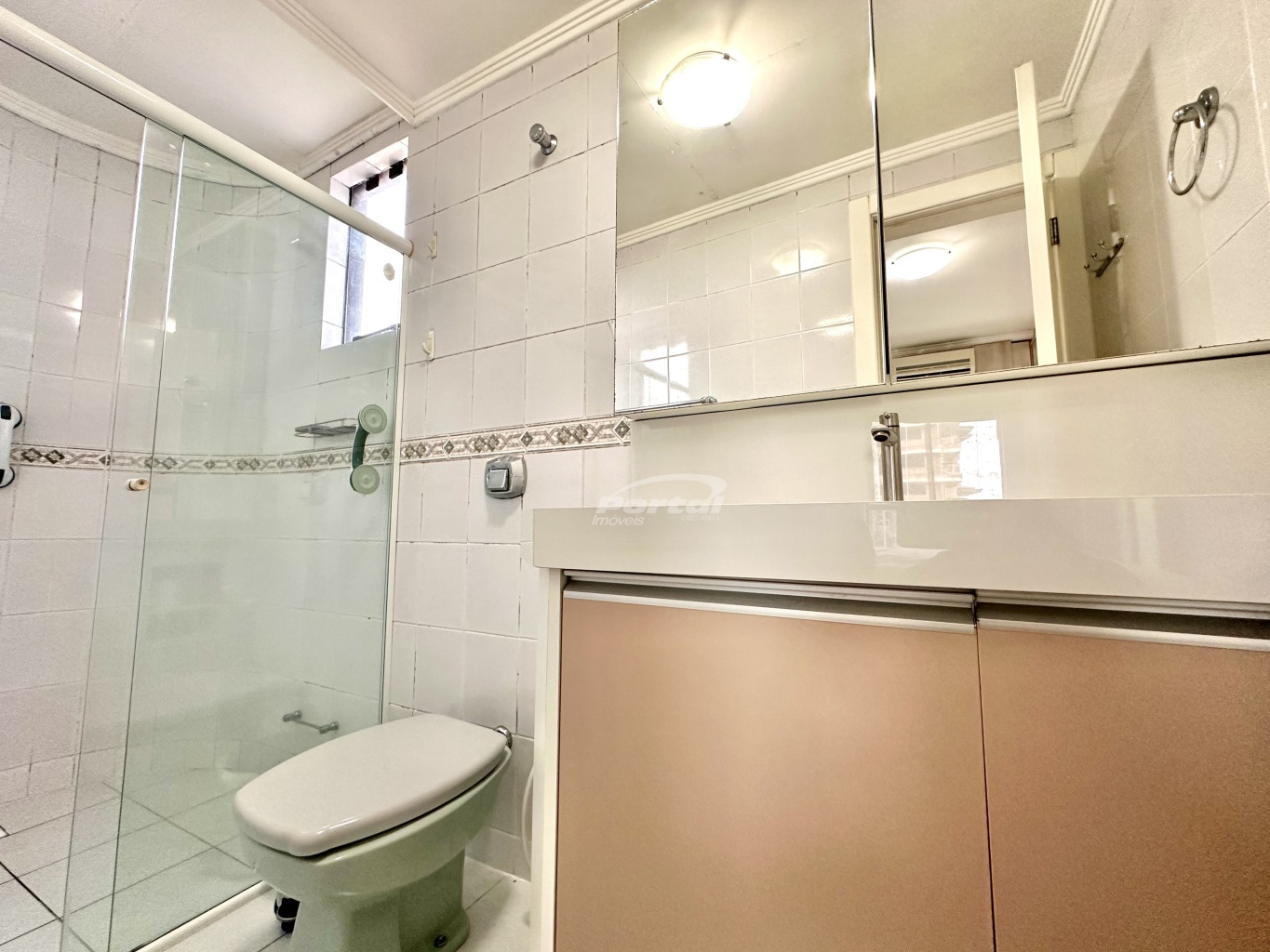 Apartamento para alugar com 2 quartos, 96m² - Foto 24